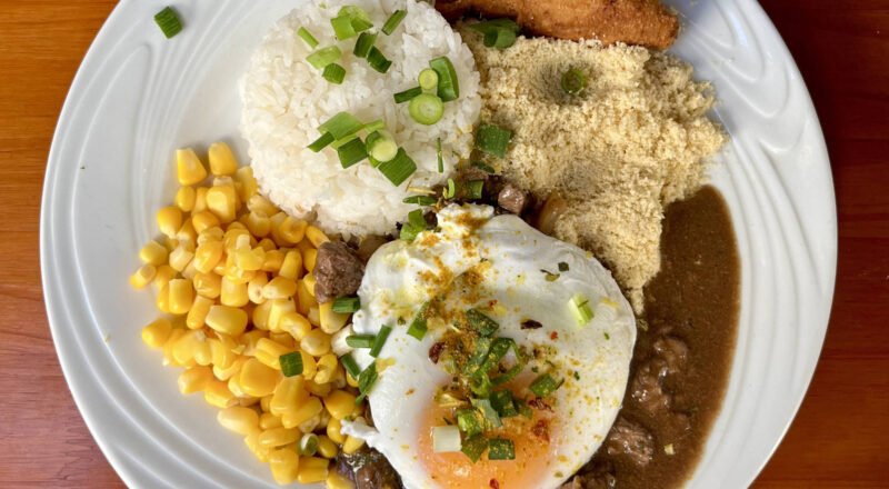 Prato de picadinho paulista servido na Bodega da Maria Macaxeira