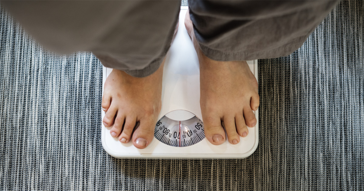 Infográfico sobre obesidade entre trabalhadores brasileiros mostrando 62% acima do peso